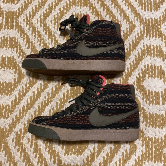 Womens NIKE BLAZER SAFARI TWEED AIR MAX high tops - Picture 3 of 7